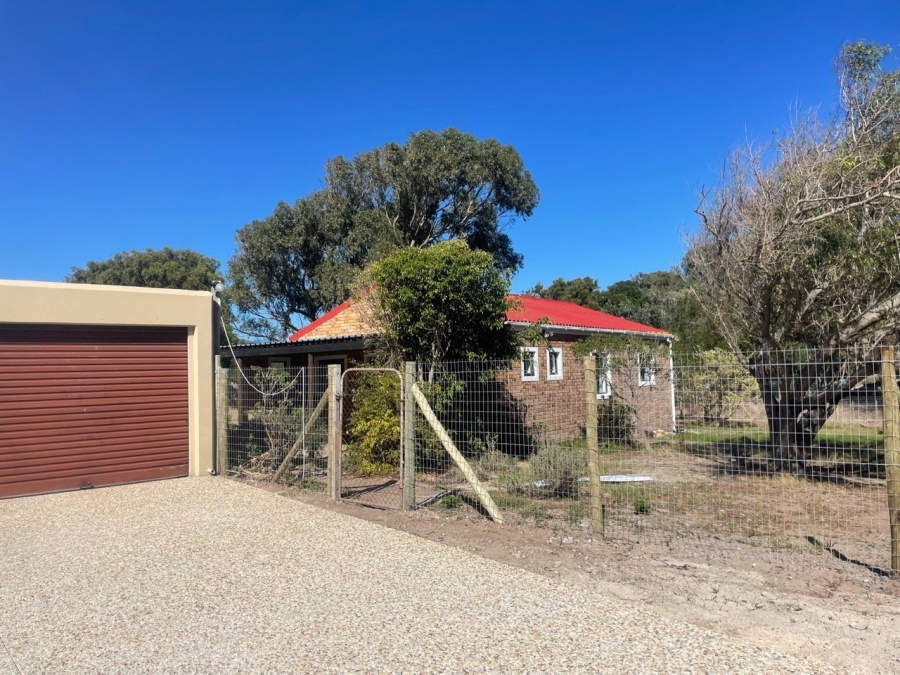 To Let 2 Bedroom Property for Rent in Crofters Valley Western Cape